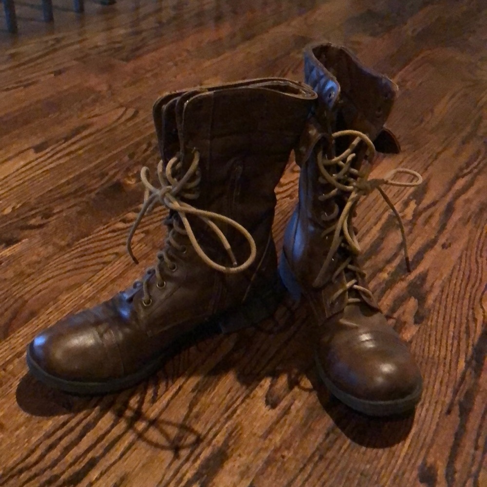 Women’s Combat Boots